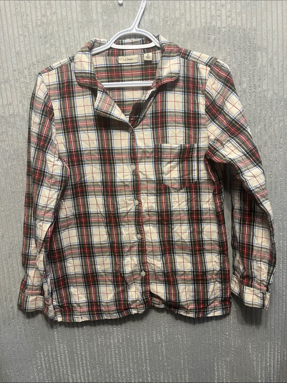 L.L. Bean Men’s Cream, Red and Green Plaid Button-Down Shirt XS